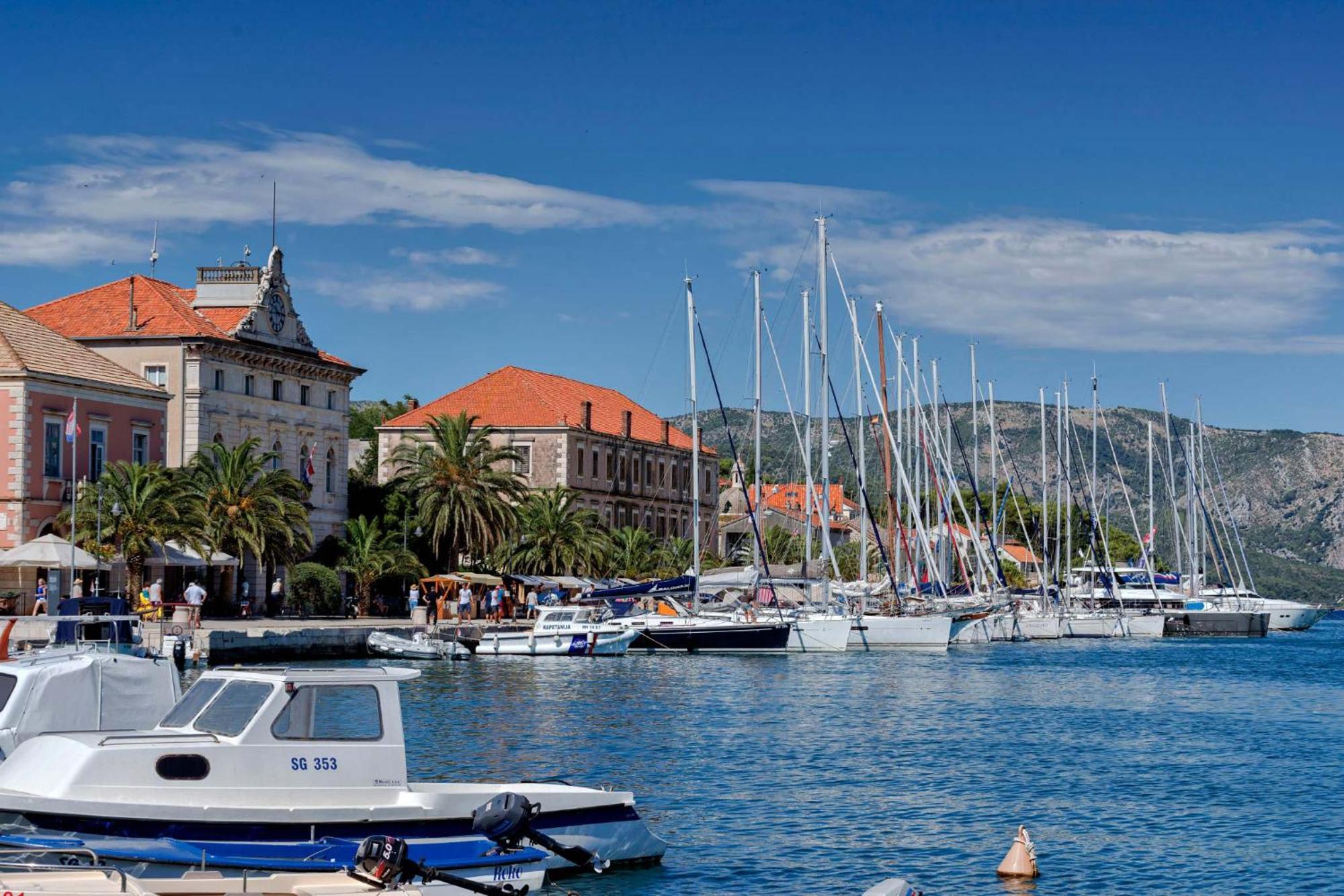 Nine Olives Hvar *